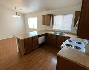 23438 W Cocopah Street - Photo Thumbnail 6