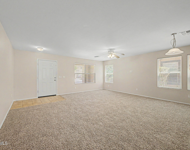 17118 N 184th Lane - Photo Thumbnail 4