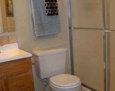 2216 W Straford Drive - Photo Thumbnail 10