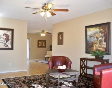 2216 W Straford Drive - Photo Thumbnail 6