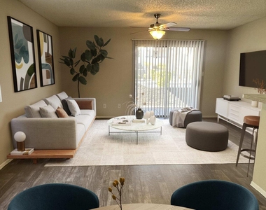 950 N Gilbert Road - Photo Thumbnail 1