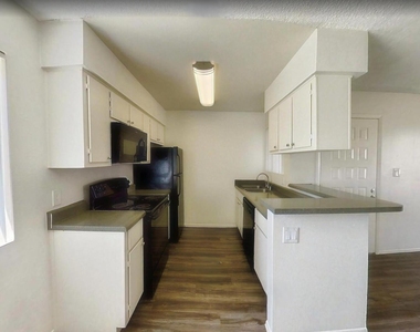 950 N Gilbert Road - Photo Thumbnail 2