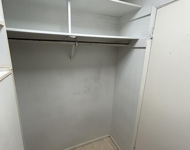 5100 N Miller Road - Photo Thumbnail 37