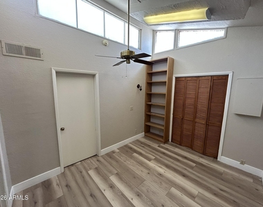 5100 N Miller Road - Photo Thumbnail 19