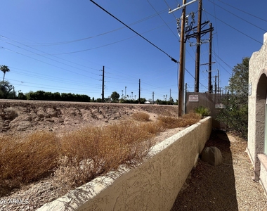 5100 N Miller Road - Photo Thumbnail 42