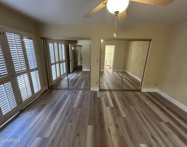 5100 N Miller Road - Photo Thumbnail 25