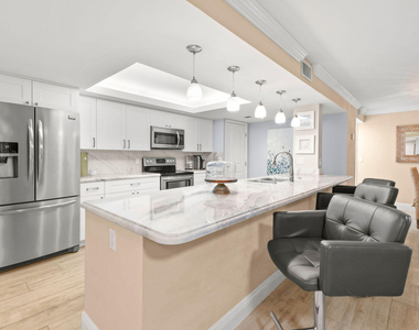 950 Egret Circle - Photo Thumbnail 3