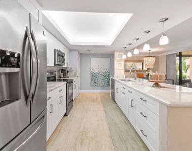 950 Egret Circle - Photo Thumbnail 4