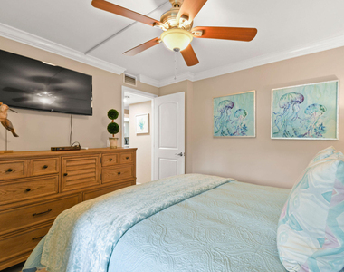 950 Egret Circle - Photo Thumbnail 16