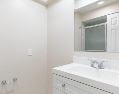 7750 Sw 10th Court - Photo Thumbnail 26