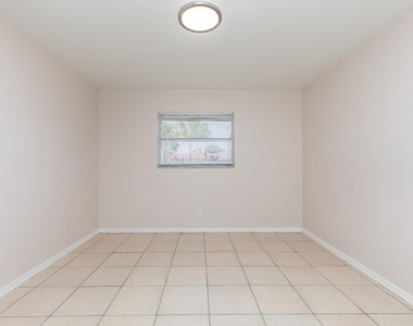 7750 Sw 10th Court - Photo Thumbnail 21