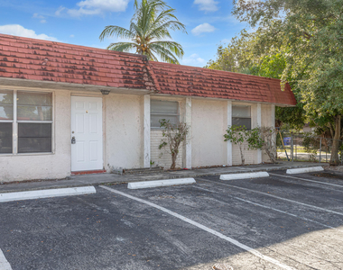 7750 Sw 10th Court - Photo Thumbnail 32