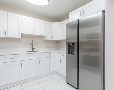 7750 Sw 10th Court - Photo Thumbnail 2