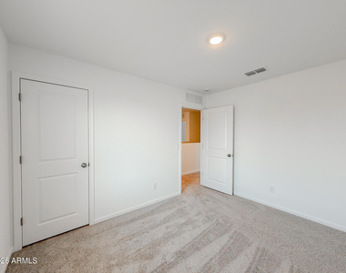 239 W Sonoran Vista Circle - Photo Thumbnail 14