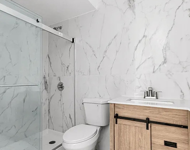255 West 36th Street - Photo Thumbnail 5