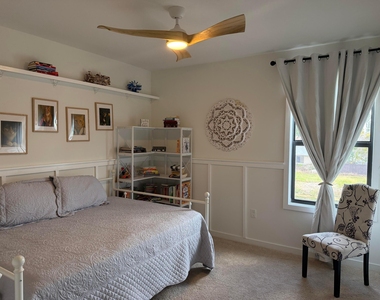 1325 Ne 2nd Court - Photo Thumbnail 9