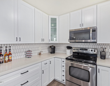 8442 E Holly Street - Photo Thumbnail 9