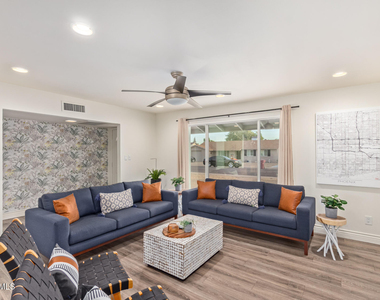 8442 E Holly Street - Photo Thumbnail 2