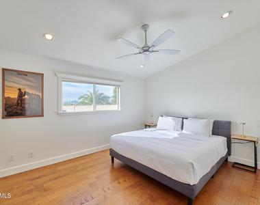 12617 N 71st Street - Photo Thumbnail 7