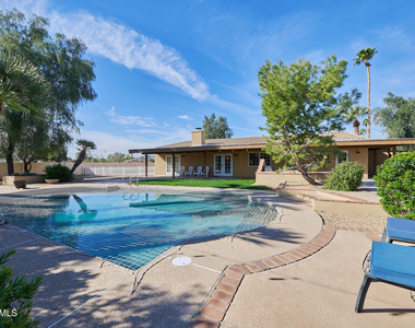 12617 N 71st Street - Photo Thumbnail 29