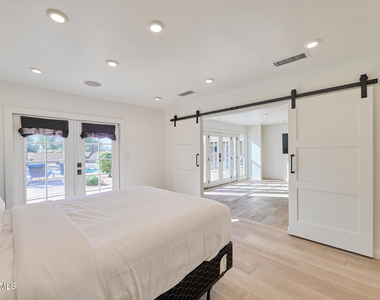 12617 N 71st Street - Photo Thumbnail 17