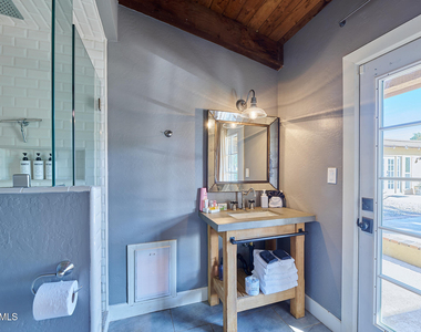 12617 N 71st Street - Photo Thumbnail 20