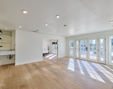 12617 N 71st Street - Photo Thumbnail 15