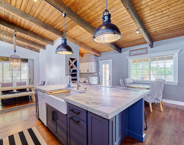 12617 N 71st Street - Photo Thumbnail 2