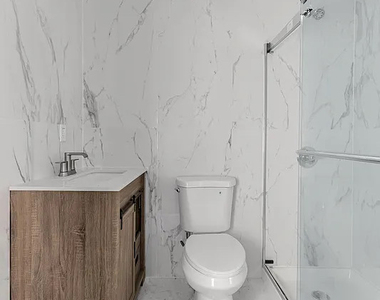 255 West 36th Street - Photo Thumbnail 7