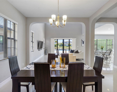 11036 Meridian Drive N - Photo Thumbnail 13