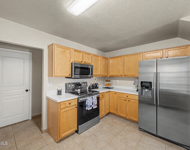 15550 N Frank Lloyd Wright Boulevard - Photo Thumbnail 12