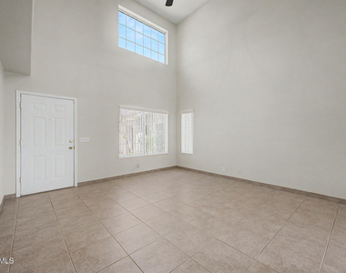 15550 N Frank Lloyd Wright Boulevard - Photo Thumbnail 4
