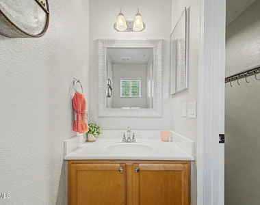 15550 N Frank Lloyd Wright Boulevard - Photo Thumbnail 14