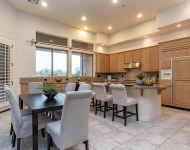 6461 E Crested Saguaro Lane - Photo Thumbnail 5