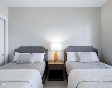 6461 E Crested Saguaro Lane - Photo Thumbnail 32