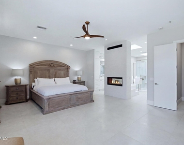 6461 E Crested Saguaro Lane - Photo Thumbnail 18