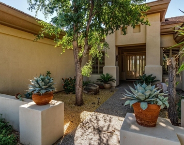 6461 E Crested Saguaro Lane - Photo Thumbnail 46