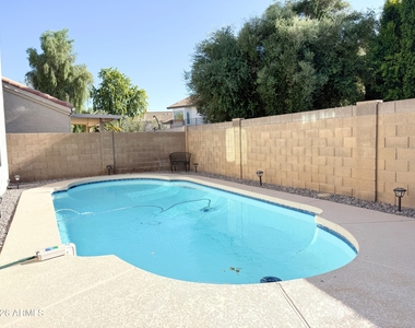 1114 S Surfside Drive - Photo Thumbnail 25