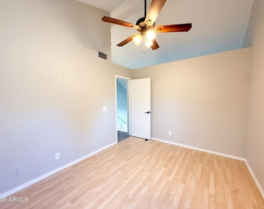 1114 S Surfside Drive - Photo Thumbnail 19