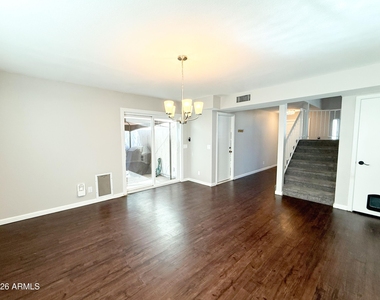 1114 S Surfside Drive - Photo Thumbnail 2