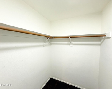 1114 S Surfside Drive - Photo Thumbnail 16