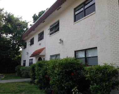 1195 Nw 16th Avenue - Photo Thumbnail 3