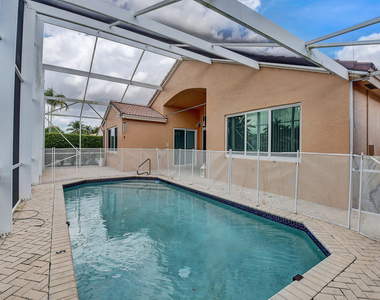 11182 Sea Grass Circle - Photo Thumbnail 21
