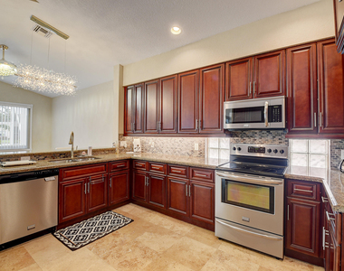 11182 Sea Grass Circle - Photo Thumbnail 9