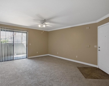 2025 E Campbell Avenue - Photo Thumbnail 3