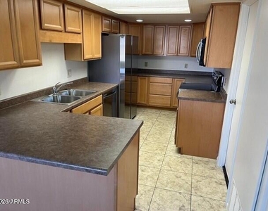 12 Leisure World -- - Photo Thumbnail 8