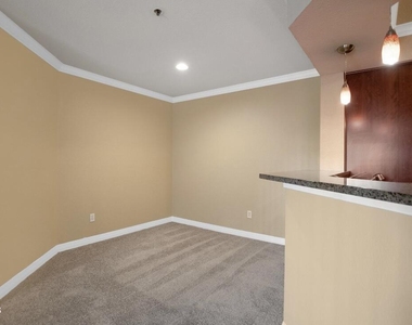 2025 E Campbell Avenue - Photo Thumbnail 7
