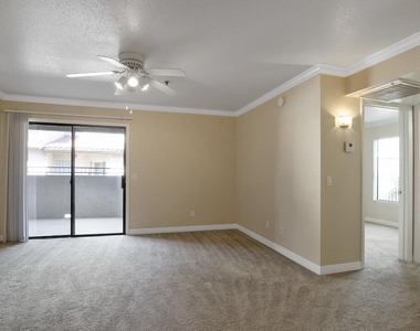 2025 E Campbell Avenue - Photo Thumbnail 10
