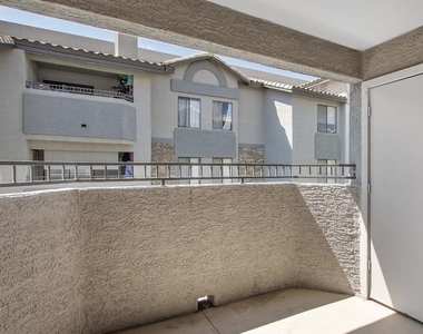 2025 E Campbell Avenue - Photo Thumbnail 12