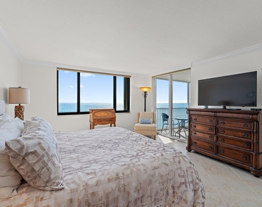 840 Ocean Drive - Photo Thumbnail 19